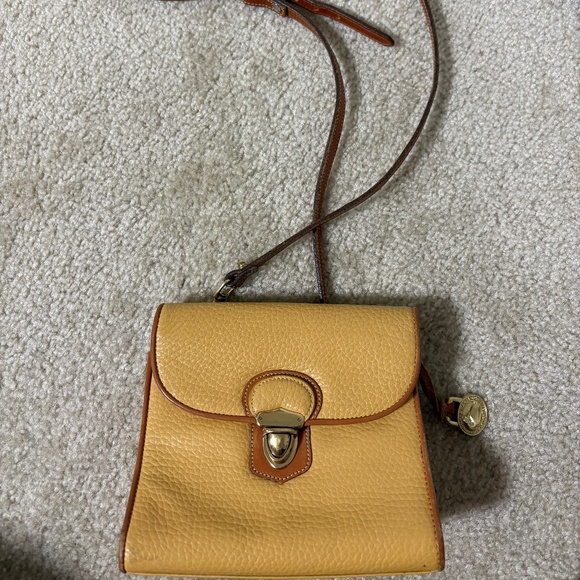 COPY - Vintage Dooney & Bourke crossbody - Picture 1 of 6